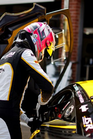 #59 - Luca Hopkinson / Josh Stanton - Optimum Motorsport - McLaren Artura GT4
 | SRO / JEP