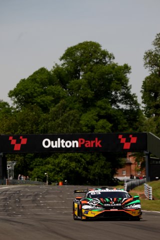 #63 - Rob Collard / Hugo Cook - Barwell Motorsport - Lamborghini Huracan GT3 Evo2
 | SRO / JEP
