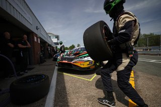 #63 - Rob Collard / Hugo Cook - Barwell Motorsport - Lamborghini Huracan GT3 Evo2
 | SRO / JEP