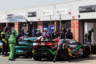 #63 - Rob Collard / Hugo Cook - Barwell Motorsport - Lamborghini Huracan GT3 Evo2 | David Lord Photography