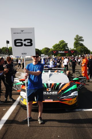 #63 - Rob Collard / Hugo Cook - Barwell Motorsport - Lamborghini Huracan GT3 Evo2
 | SRO / JEP
