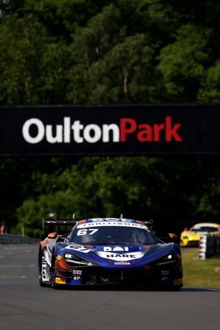 #67 - Simon Orange / Marcus Clutton - Orange Racing by JMH - McLaren 720S GT3 Evo | SRO / JEP