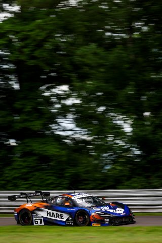 #67 - Simon Orange / Marcus Clutton - Orange Racing by JMH - McLaren 720S GT3 Evo | SRO / JEP
