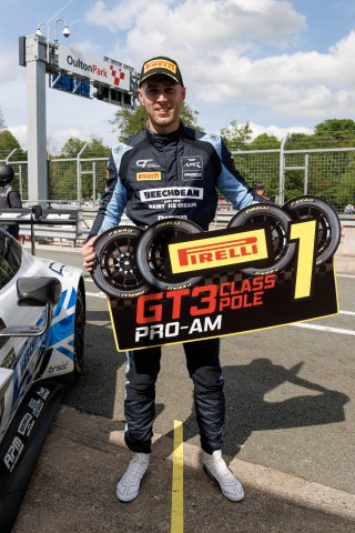 #7 - Ross Gunn - Beechdean Motorsport Ltd - Aston Martin Vantage AMR GT3 Evo | SRO / JEP