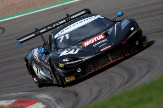 #71 - Matt Topham / Luke Garlick - Mahiki Racing - McLaren 720S GT3 Evo | SRO / JEP