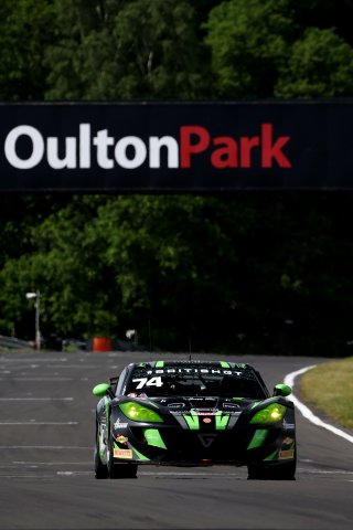 #74 - Thomas Holland / Hadley Simpson - Innovation Racing - Ginetta G56 GT4 Evo | SRO / JEP