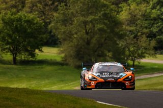 #77 - Morgan Tillbrook / Ben Barnicoat - Optimum Motorsport - McLaren 720S GT3 Evo | SRO / JEP