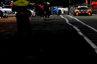 #77 - Morgan Tillbrook / Ben Barnicoat - Optimum Motorsport - McLaren 720S GT3 Evo | SRO / JEP