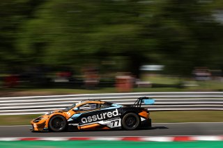 #77 - Morgan Tillbrook / Ben Barnicoat - Optimum Motorsport - McLaren 720S GT3 Evo | SRO / JEP