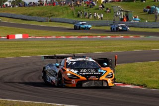 #77 - Morgan Tillbrook / Ben Barnicoat - Optimum Motorsport - McLaren 720S GT3 Evo
 | SRO / JEP