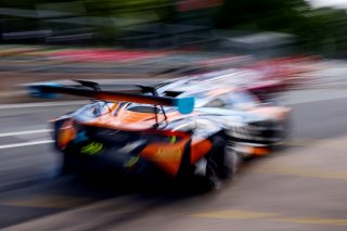 #77 - Morgan Tillbrook / Ben Barnicoat - Optimum Motorsport - McLaren 720S GT3 Evo | SRO / JEP