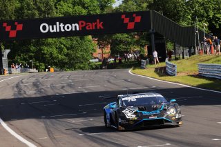 #78 - Alex Martin / Jarrod Waberski - Barwell Motorsport - Lamborghini Huracan GT3 Evo2 | David Lord Photography