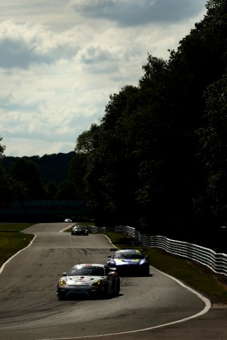 #8 - Ian Duggan / Tom Bradshaw - Toro Verde GT - Porsche 718 Cayman GT4 RS CS | SRO / JEP