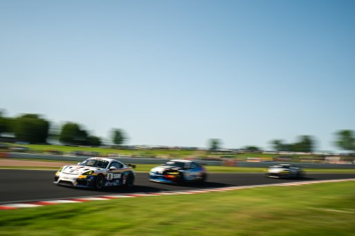 #8 - Ian Duggan / Tom Bradshaw - Toro Verde GT - Porsche 718 Cayman GT4 RS CS
 | SRO / JEP