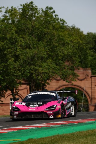 #9 - Mark Smith / Martin Plowman - Paddock Motorsport - McLaren 720S GT3 Evo
 | SRO / JEP