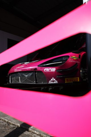 #9 - Mark Smith / Martin Plowman - Paddock Motorsport - McLaren 720S GT3 Evo
 | SRO / JEP