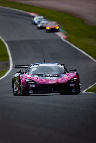 #9 - Mark Smith / Martin Plowman - Paddock Motorsport - McLaren 720S GT3 Evo | SRO / JEP