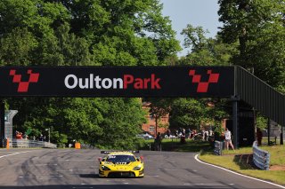 #90 - Marc Warren / Jack Brown - Optimum Motorsport - McLaren 720S GT3 Evo | David Lord Photography
