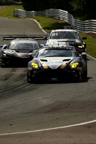 #97 - John Hartshorne / Ronan Pearson - Stratton Motorsport - Aston Martin Vantage AMR GT4 Evo | SRO / JEP