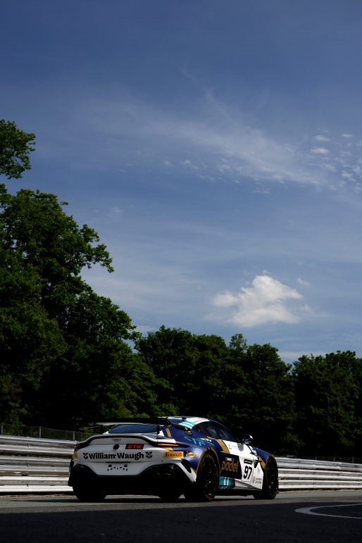 #97 - John Hartshorne / Ronan Pearson - Stratton Motorsport - Aston Martin Vantage AMR GT4 Evo | SRO / JEP