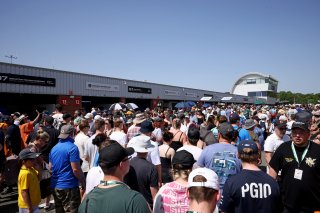 Pitwalk and autograph session | SRO / JEP