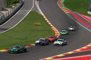 #21 - Will Orton / Jessica Hawkins - MK Racing - Aston Martin Vantage AMR GT4 Evo | SRO \ JEP