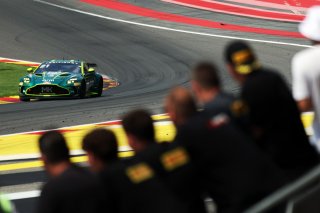#21 - Will Orton / Jessica Hawkins - MK Racing - Aston Martin Vantage AMR GT4 Evo | SRO \ JEP