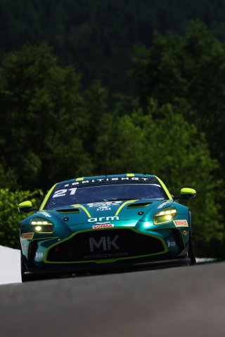 #21 - Will Orton / Jessica Hawkins - MK Racing - Aston Martin Vantage AMR GT4 Evo
 | SRO \ JEP