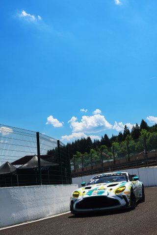 #27 - Daniel Lavery / Darren Turner - Grange Racing with FSR - Aston Martin Vantage AMR GT4 Evo | SRO / JEP