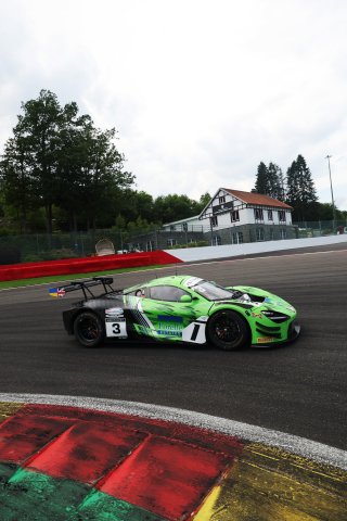 #3 - Mike Price / Callum Macleod - Optimum Motorsport - McLaren 720S GT3 Evo | SRO / JEP