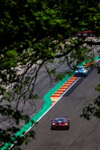 #40 - James Townsend / Joe Wheeler - Townsend Racing powered by Fox Motorsport - Aston Martin Vantage AMR GT4 Evo
 | SRO \ JEP