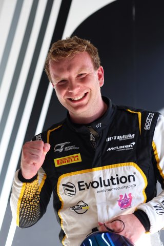 #59 - Josh Stanton - Optimum Motorsport - McLaren Artura GT4 | SRO / JEP
