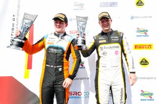 #59 - Luca Hopkinson / Josh Stanton - Optimum Motorsport - McLaren Artura GT4 | SRO \ JEP