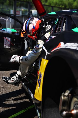#63 - Rob Collard - Barwell Motorsport - Lamborghini Huracan GT3 Evo2
 | SRO \ JEP