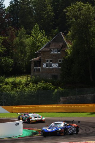 #67 - Simon Orange / Marcus Clutton - Orange Racing by JMH - McLaren 720S GT3 Evo | SRO \ JEP
