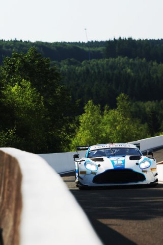 #7 - Andrew Howard / Ross Gunn - Beechdean Motorsport Ltd - Aston Martin Vantage AMR GT3 Evo | SRO \ JEP