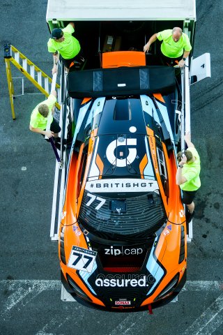 #77 - Morgan Tillbrook / Ben Barnicoat - Optimum Motorsport - McLaren 720S GT3 Evo | SRO Motorsports Group
