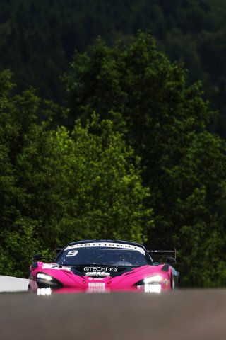 #9 - Mark Smith / Martin Plowman - Paddock Motorsport - McLaren 720S GT3 Evo
 | SRO \ JEP