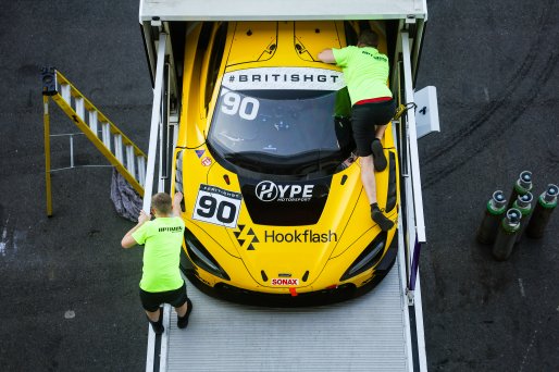 #90 - Marc Warren / Jack Brown - Optimum Motorsport - McLaren 720S GT3 Evo | SRO Motorsports Group