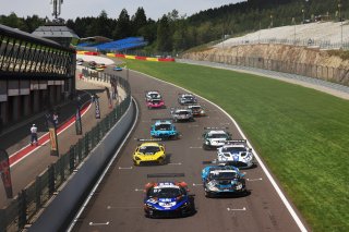 #67 - Simon Orange / Marcus Clutton - Orange Racing by JMH - McLaren 720S GT3 Evo Leads Race Start | SRO \ JEP