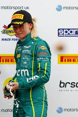 #21 - Jessica Hawkins - MK Racing - Aston Martin Vantage AMR GT4 Evo | SRO / JEP