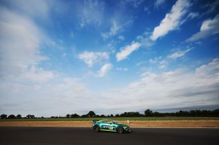 #21 - Will Orton / Jessica Hawkins - MK Racing - Aston Martin Vantage AMR GT4 Evo | SRO / JEP