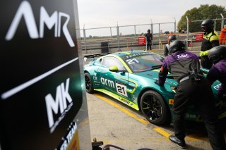#21 - Will Orton / Jessica Hawkins - MK Racing - Aston Martin Vantage AMR GT4 Evo | SRO / JEP