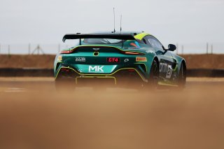 #21 - Will Orton / Jessica Hawkins - MK Racing - Aston Martin Vantage AMR GT4 Evo | SRO / JEP