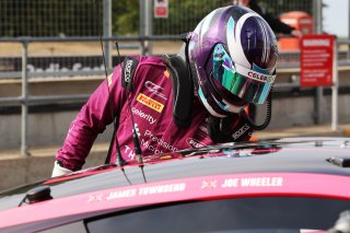 #40 - Joe Wheeler - Townsend Racing powered by Fox Motorsport - Aston Martin Vantage AMR GT4 Evo | SRO / JEP