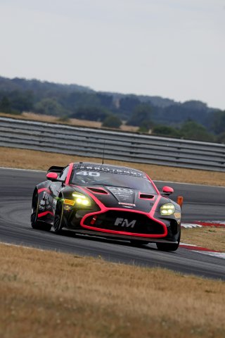 #40 - James Townsend / Joe Wheeler - Townsend Racing powered by Fox Motorsport - Aston Martin Vantage AMR GT4 Evo | SRO / JEP