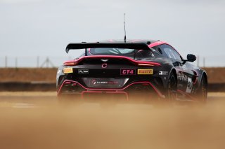 #40 - James Townsend / Joe Wheeler - Townsend Racing powered by Fox Motorsport - Aston Martin Vantage AMR GT4 Evo | SRO / JEP