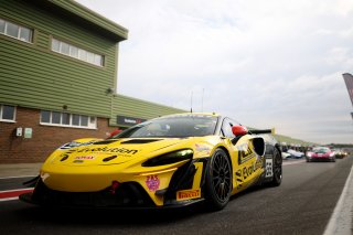 #59 - Josh Stanton / George Gamble - Optimum Motorsport - McLaren Artura GT4 | SRO / JEP