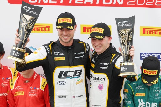 #59 - Josh Stanton / George Gamble - Optimum Motorsport - McLaren Artura GT4 | SRO / JEP