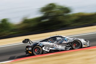 #69 - Steven Lake / Dean Macdonald - Orange Racing by JMH - McLaren 720S GT3 Evo | SRO / JEP